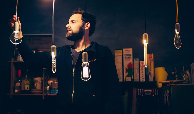 荣事达智能照明▏点亮后的扁平化LED灯