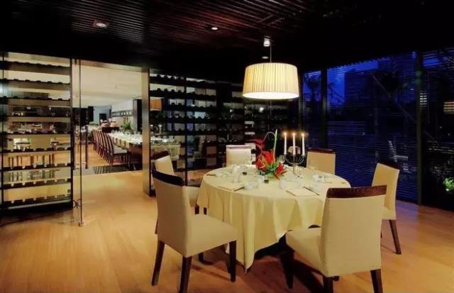 荣事达智能照明 ▏爱在七夕 照亮你我——烛光晚餐光环境3