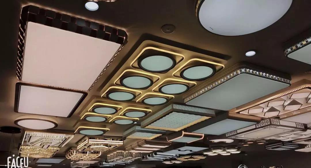 荣事达灯具照明 ▏荣事达品冠智能灯饰福建泉州店盛大开业