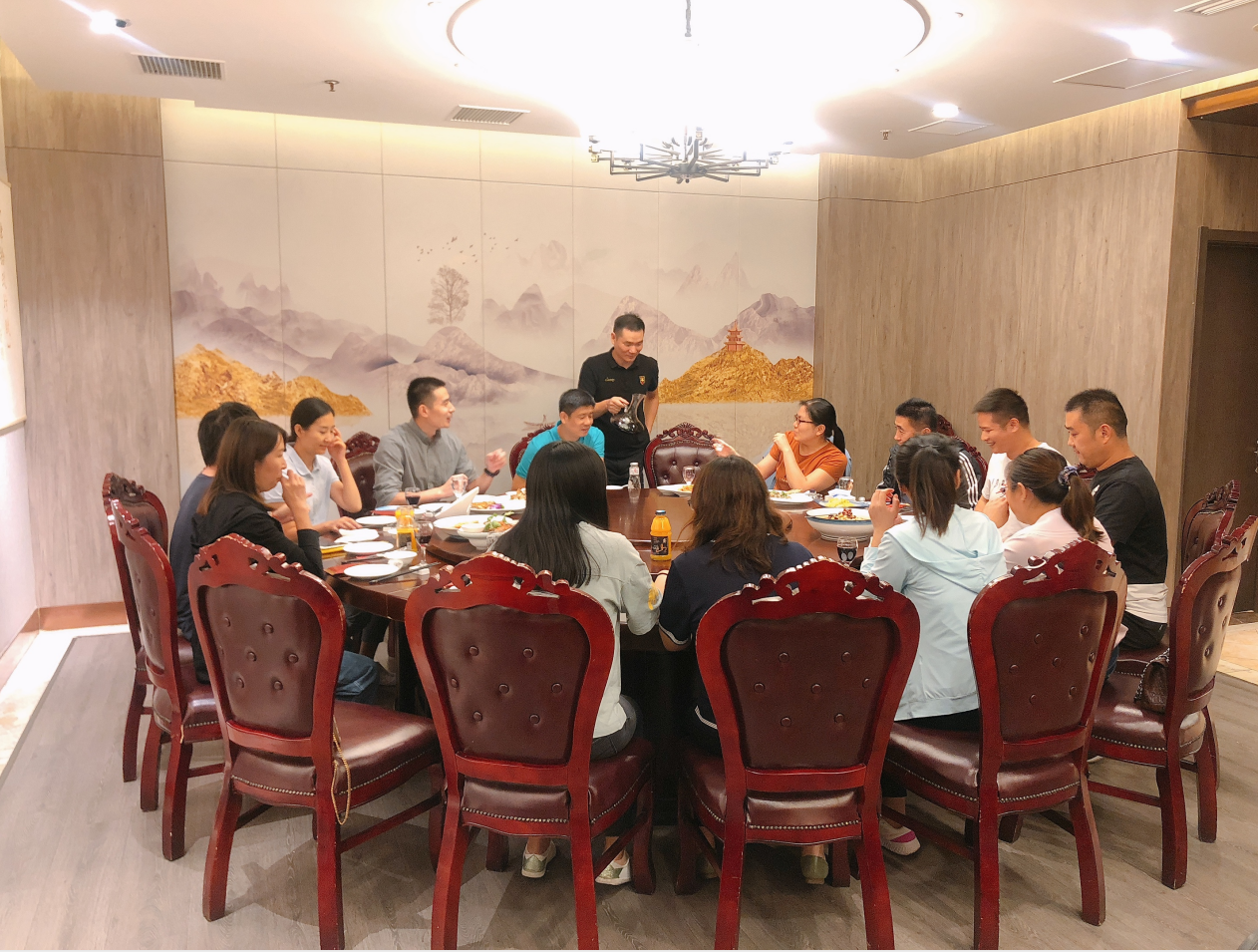 中彩神全员齐聚